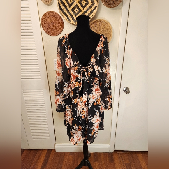 Black Floral Long Sleeve Mini Dress With Tie Back - Picture 11 of 12